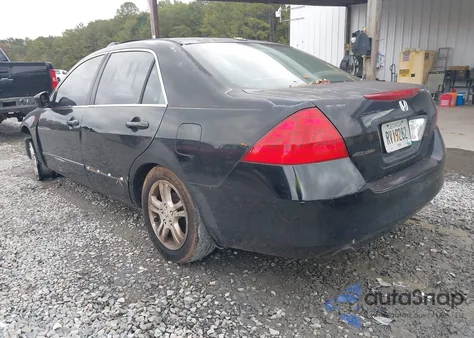 2007 Honda Accord 2.4 Ex z USA, uszkodzony, nr VIN 1HGCM568X7A096673